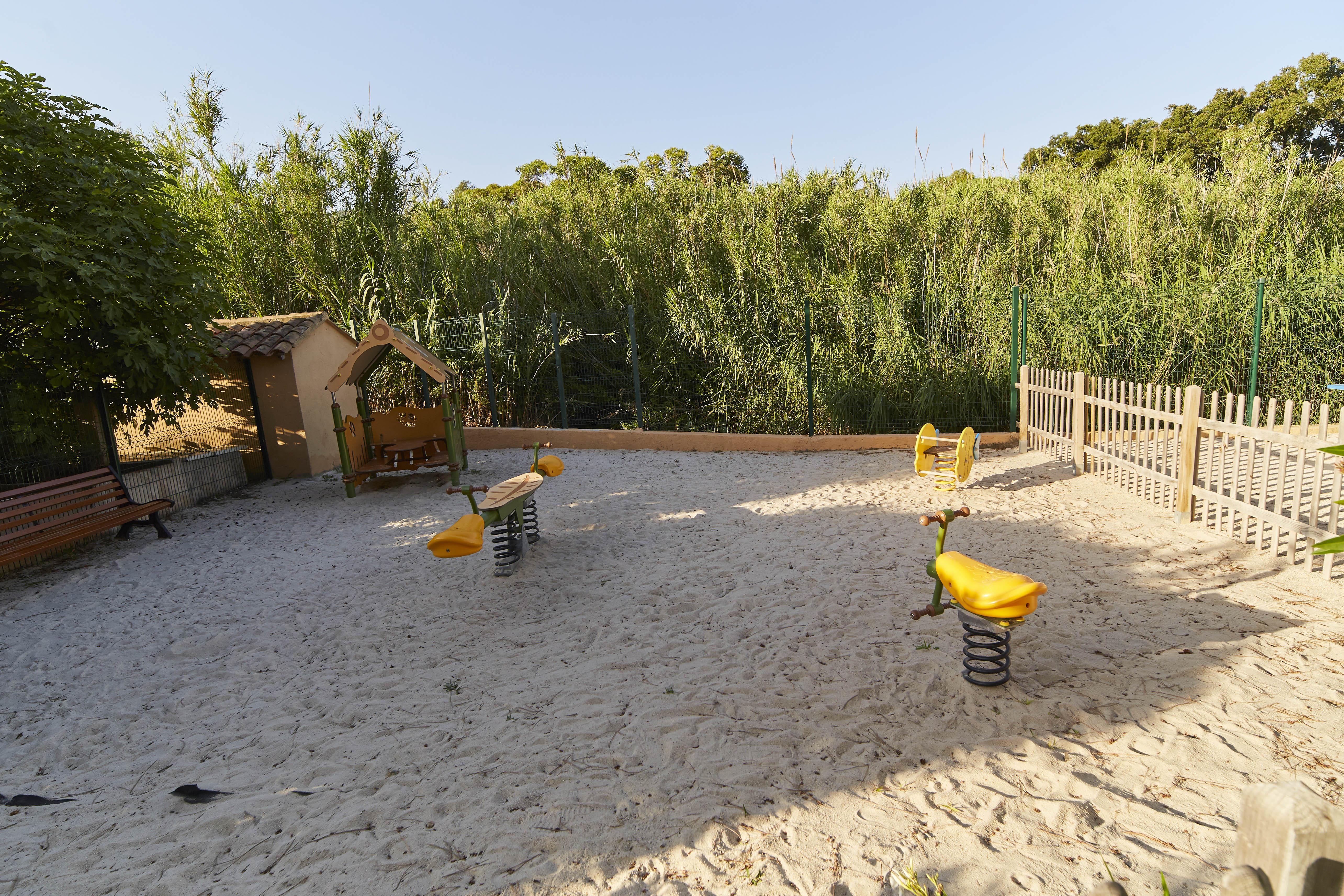Residence Pierre & Vacances L'Anse De Pramousquier Le Lavandou Eksteriør billede