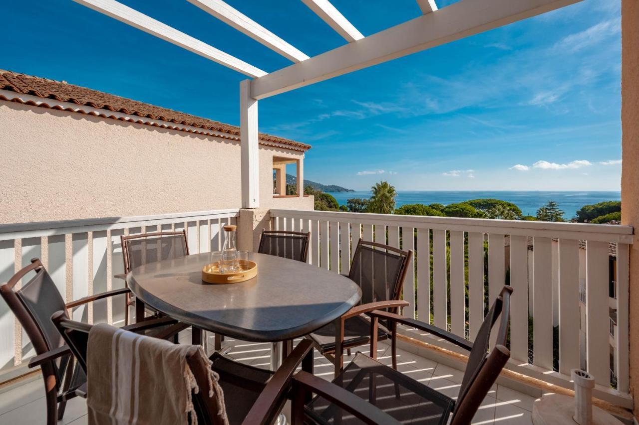 Residence Pierre & Vacances L'Anse De Pramousquier Le Lavandou Eksteriør billede