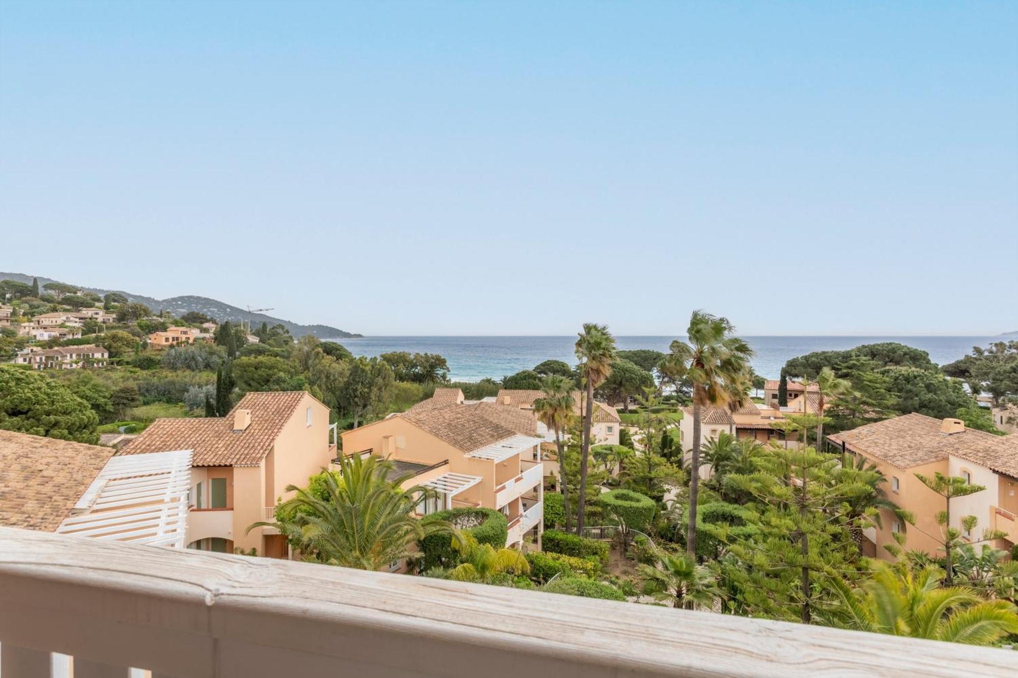 Residence Pierre & Vacances L'Anse De Pramousquier Le Lavandou Eksteriør billede