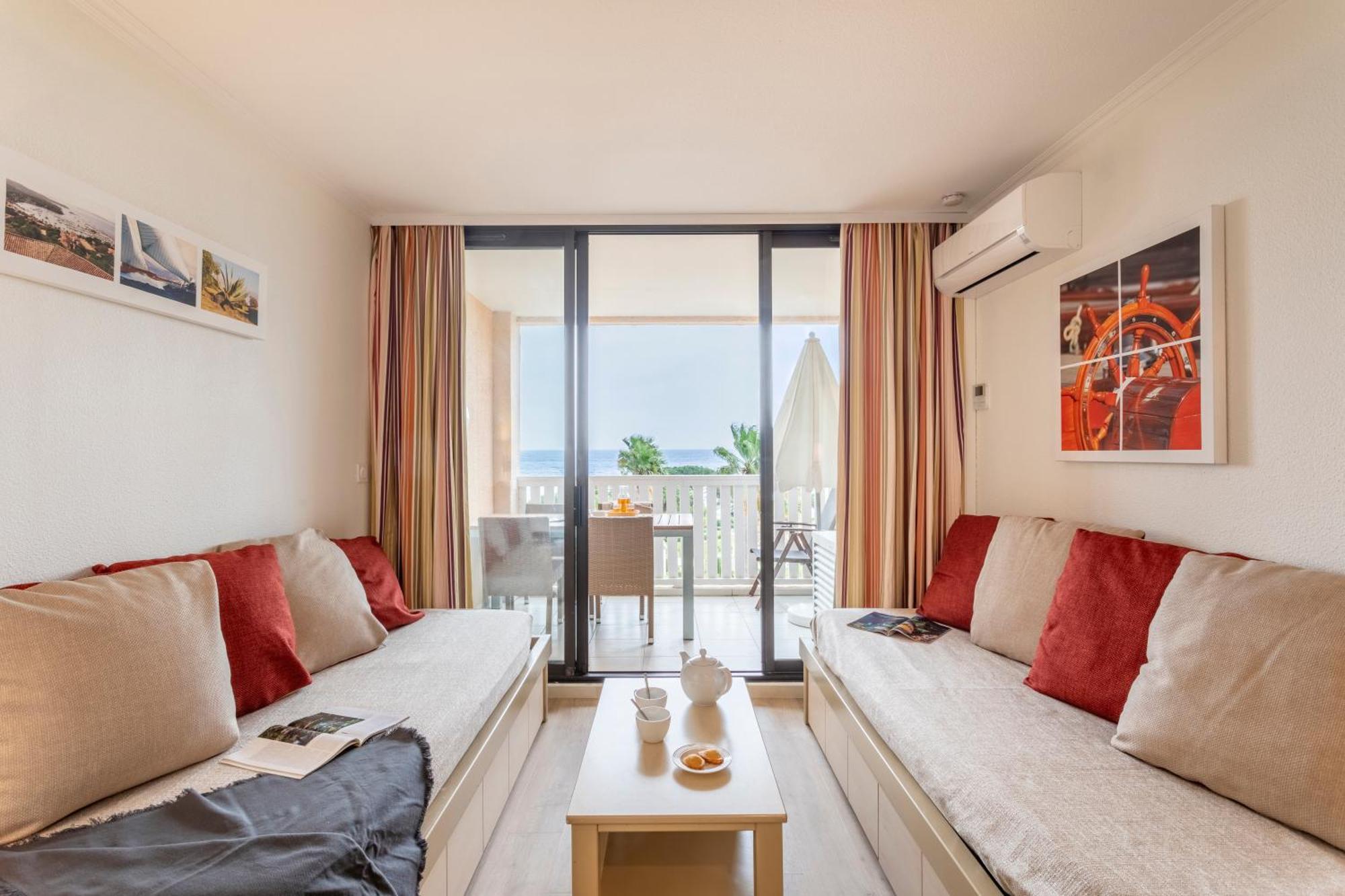 Residence Pierre & Vacances L'Anse De Pramousquier Le Lavandou Eksteriør billede