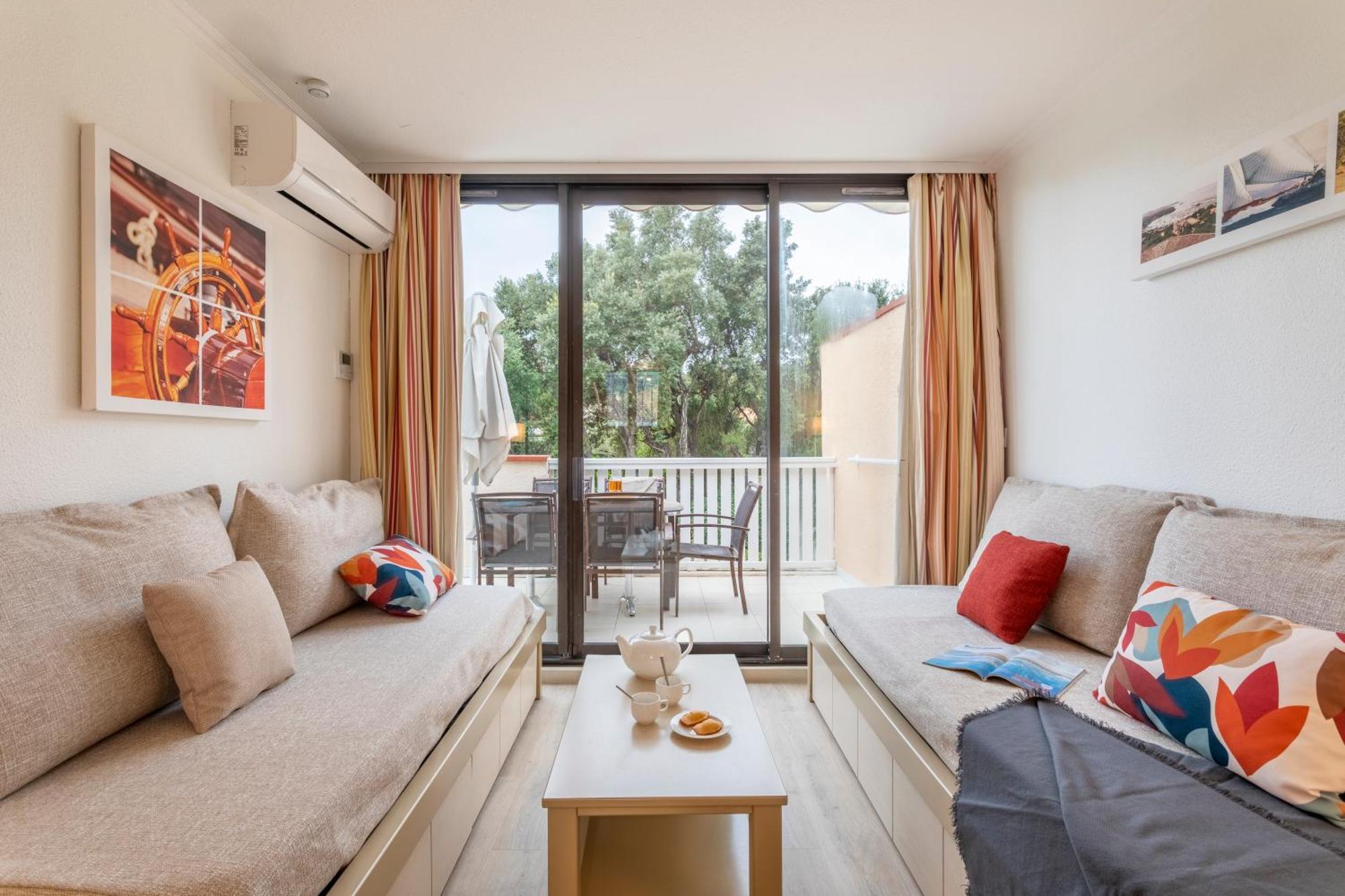 Residence Pierre & Vacances L'Anse De Pramousquier Le Lavandou Eksteriør billede